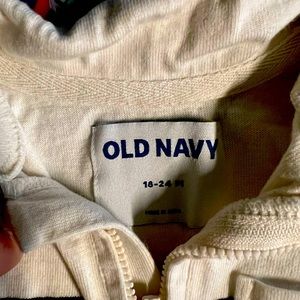 Boys pull over sweater